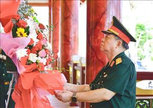 Đại tướng Nguyễn Trọng Nghĩa dâng hương tưởng niệm các liệt sĩ Đặc công Rừng Sác