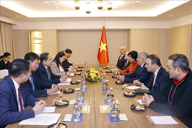 Chủ tịch Quốc hội Trần Thanh Mẫn tiếp Lãnh sự danh dự Việt Nam tại Istanbul Ali Tezolmez. Ảnh: Doãn Tấn – TTXVN