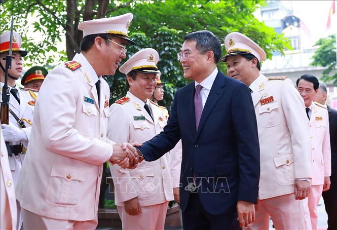 Thủ tướng Lê Minh Hưng dự Lễ kỷ niệm 80 năm Ngày truyền thống lực lượng Cảnh sát hình sự. Ảnh: Dương Giang – TTXVN 
