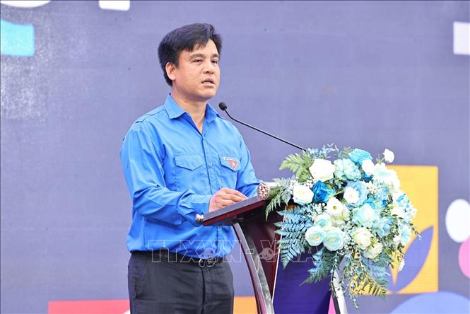 Chủ tịch Hội thanh niên khuyết tật Việt Nam Phạm Văn Thành phát biểu tại chương trình. Ảnh: Minh Đức – TTXVN