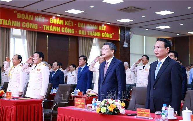 Thủ tướng Lê Minh Hưng dự Lễ kỷ niệm 80 năm Ngày truyền thống lực lượng Cảnh sát hình sự. Ảnh: Dương Giang – TTXVN 
