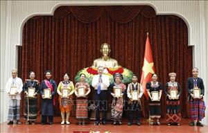 Tổng Bí thư, Chủ tịch nước tiếp các già làng, trưởng bản, nghệ nhân, người có uy tín tiêu biểu toàn quốc