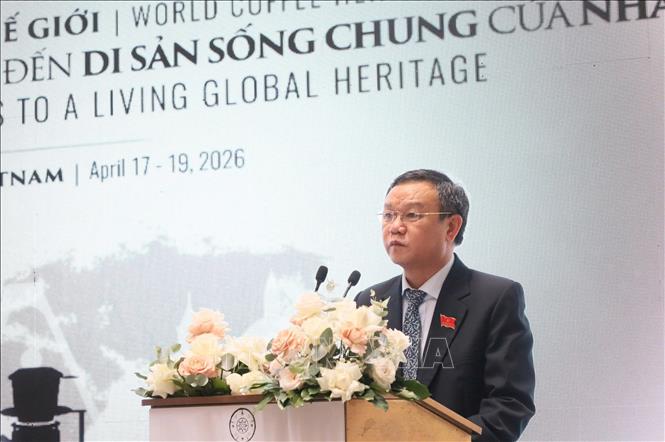 Ông Đào Mỹ, Phó Chủ tịch UBND tỉnh Đắk Lắk phát biểu tại diễn đàn. Ảnh: Ngọc Minh – TTXVN