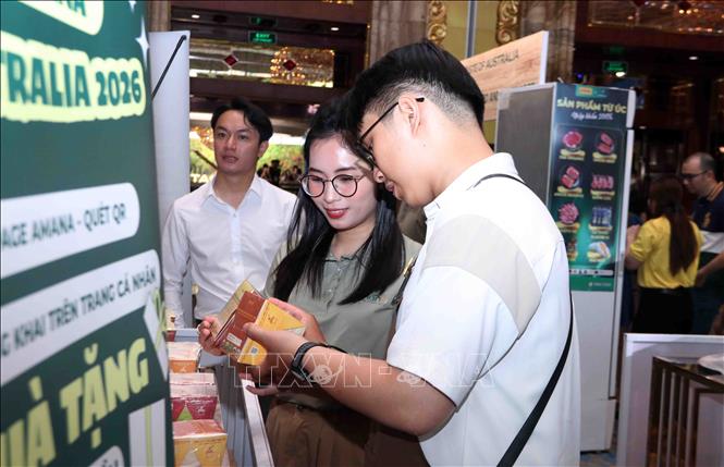 Triển lãm “Hương vị Úc” giới thiệu những sản phẩm nông sản Việt Nam trong Dự án nông nghiệp hỗ trợ từ Chính phủ Autralia. Ảnh: Xuân Khu-TTXVN