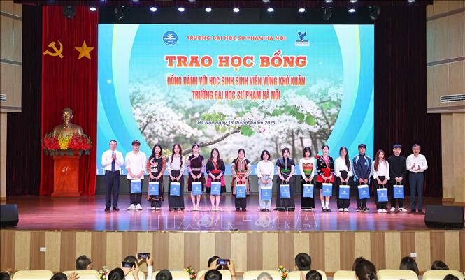 Trao học bổng 