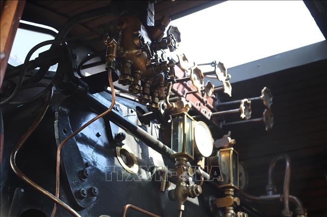 Bên trong đầu tàu hỏa hơi nước. Ảnh: Hồng Minh - PV TTXVN tại Nam Phi