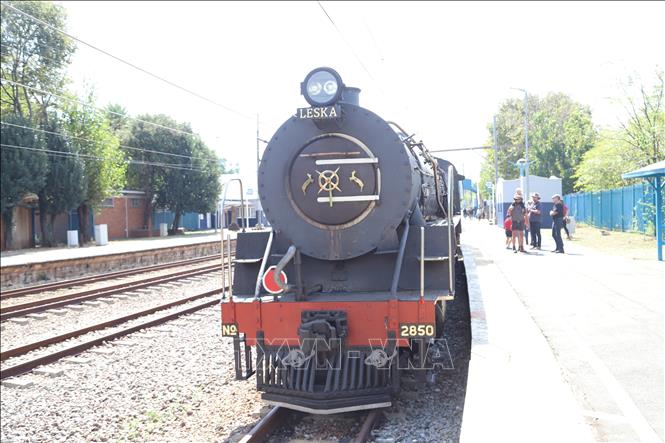 Những tuyến tàu hỏa hơi nước là di sản sống động vừa nhắc nhớ về thời kỳ hoàng kim của ngành đường sắt, vừa trở thành điểm nhấn du lịch độc đáo của Nam Phi. Ảnh: Hồng Minh - PV TTXVN tại Nam Phi