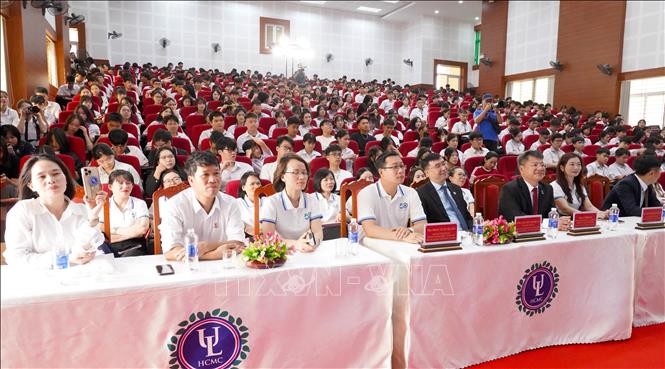 Chương trình trải nghiệm thực tế “One Day As A Ulawer” tại Phân hiệu Quảng Trị. Ảnh: Thanh Thuỷ-TTXVN                                                             