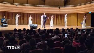 Đêm nhạc Trịnh Công Sơn “Nối vòng tay lớn” đến Singapore