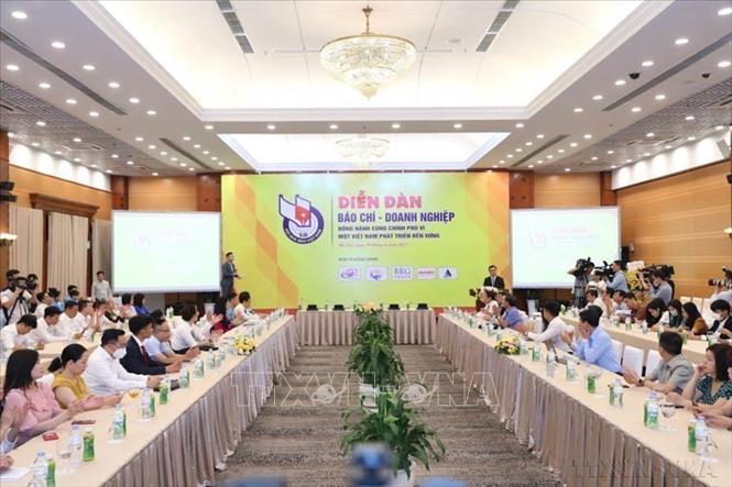 Diễn đàn “Báo chí - doanh nghiệp đồng hành cùng Chính phủ vì một Việt Nam phát triển bền vững” do Tạp chí Người Làm Báo và Hội nhà báo Việt Nam tổ chức (Hà Nội, 29/6/2022). Ảnh: Hoàng Hiếu - TTXVN