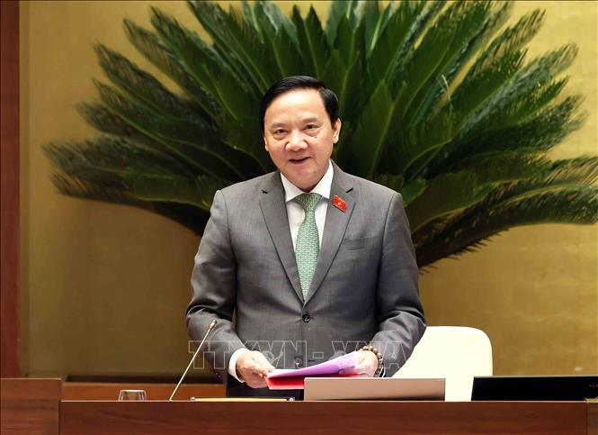 Phó Chủ tịch Quốc hội Nguyễn Khắc Định điều hành phiên họp. Ảnh: An Đăng - TTXVN