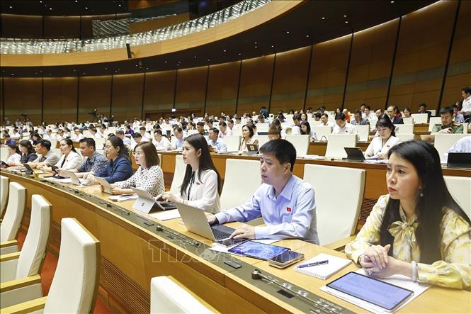 Đoàn đại biểu Quốc hội các tỉnh Lạng Sơn và Tuyên Quang dự phiên họp. Ảnh: Doãn Tấn - TTXVN
