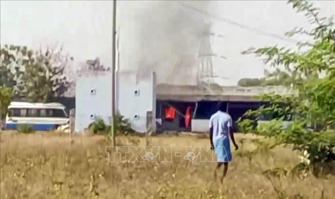 Hiện trường vụ nổ nhà máy pháo hoa tại Virudhunagar, Tamil Nadu, Ấn Độ, ngày 19/4/2026. Ảnh: ANI/TTXVN