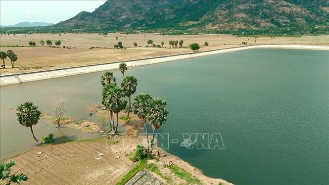 Hồ Núi Dài 2 (xã Ba Chúc, An Giang) tích trữ và điều tiết nguồn nước bảo đảm tưới tiêu phục vụ sản xuất nông nghiệp khu vực miền núi An Giang. Ảnh: Thanh Sang-TTXVN