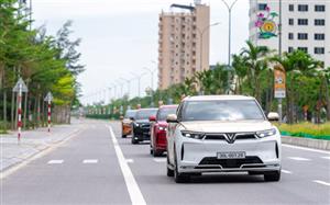 Người dùng VF 9 nói gì về tiêu chuẩn hậu mãi chuẩn 