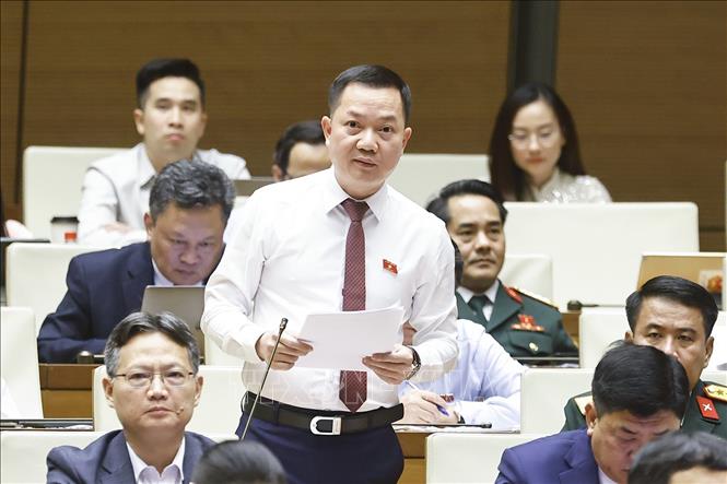 Đại biểu Quốc hội tỉnh Đồng Nai Trịnh Xuân An phát biểu. Ảnh: Doãn Tấn - TTXVN