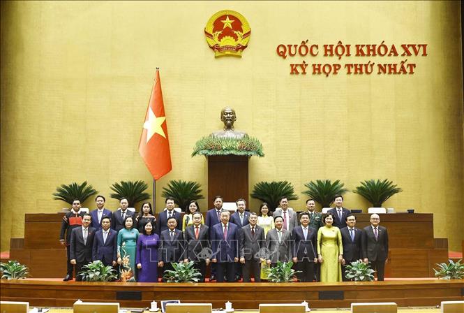 Các đồng chí Lãnh đạo Đảng và Nhà nước với đoàn Đại biểu Quốc hội tỉnh Đắk Lắk. Ảnh: TTXVN