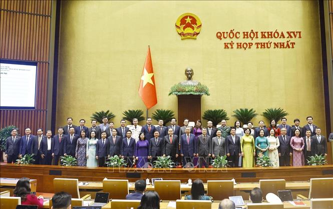 Các đồng chí Lãnh đạo Đảng và Nhà nước với đoàn Đại biểu Quốc hội thành phố Hồ Chí Minh. Ảnh: TTXVN