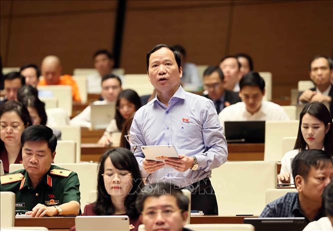 Đại biểu Quốc hội tỉnh Lạng Sơn Nguyễn Đặng Ân phát biểu. Ảnh: An Đăng - TTXVN