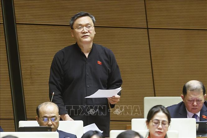 Đại biểu Quốc hội tỉnh Sơn La Quàng Văn Hương phát biểu. Ảnh: Doãn Tấn - TTXVN