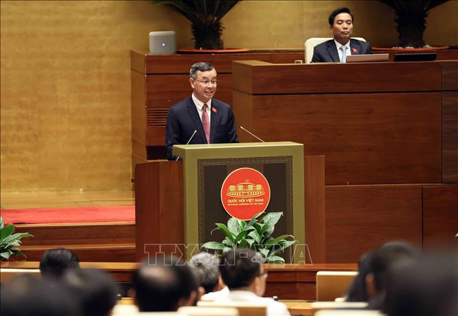 Bộ trưởng Bộ Tài chính Ngô Văn Tuấn phát biểu giải trình, làm rõ một số vấn đề đại biểu Quốc hội nêu. Ảnh: An Đăng - TTXVN