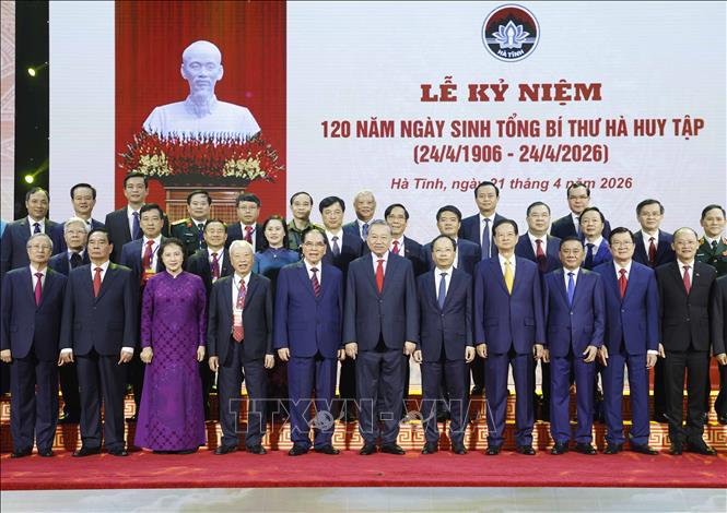 Tổng Bí thư, Chủ tịch nước Tô Lâm, các đồng chí lãnh đạo, nguyên lãnh đạo Đảng, Nhà nước và các đại biểu. Ảnh: Thống Nhất -TTXVN