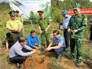 Bộ đội Biên phòng phát động chương trình trồng cây ‘Vành đai biên giới xanh’