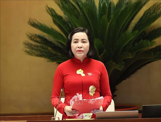 Phó Chủ tịch Quốc hội Nguyễn Thị Thanh điều hành phiên họp. Ảnh: An Đăng - TTXVN