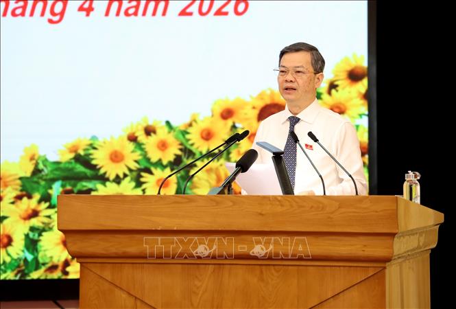 Chủ tịch HĐND tỉnh Tuyên Quang Nguyễn Văn Sơn phát biểu tại kỳ họp. Ảnh: Quang Cường - TTXVN
