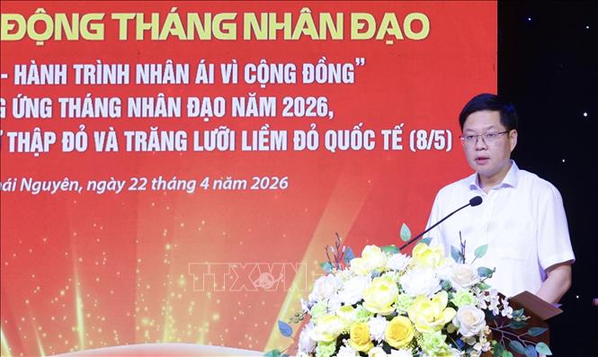 Ông Đinh Quang Tuyên, Phó Bí thư Tỉnh ủy, Chủ tịch Ủy ban Mặt trận Tổ quốc Việt Nam tỉnh Thái Nguyên phát biểu tại chương trình. Ảnh: Thu Hằng - TTXVN
