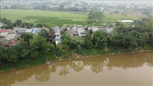 Khẩn trương sơ tán dân ra khỏi khu vực sạt lở nghiêm trọng Phú Hà (Phú Thọ)