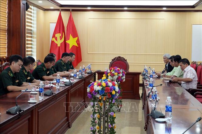 Quang cảnh buổi làm việc. Ảnh: Tá Chuyên – TTXVN