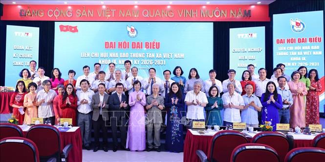 Các đại biểu chụp ảnh kỷ niệm tại Đại hội. Ảnh: Minh Đức - TTXVN