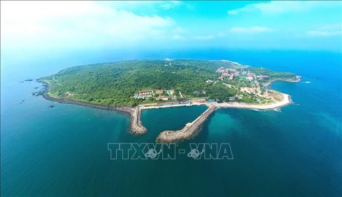Despite its relatively small size, Con Co Island holds a strategically important position, guarding the southern gateway to the Gulf of Tonkin. VNA Photo: Nguyên Linh