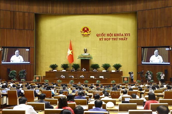 Quang cảnh phiên họp sáng 23/4. Ảnh: Doãn Tấn - TTXVN