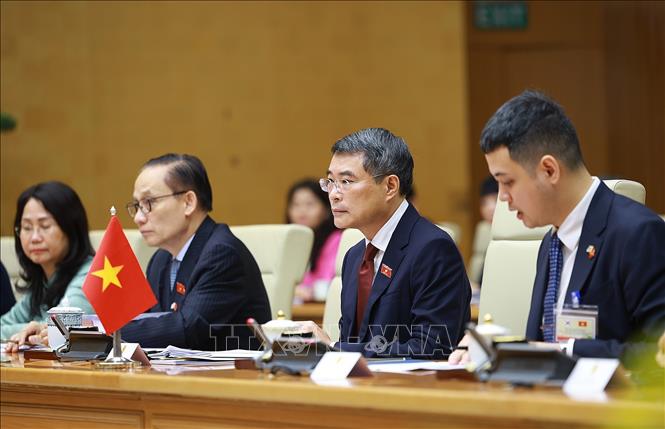 Thủ tướng Lê Minh Hưng tại cuộc hội kiến Tổng thống Hàn Quốc Lee Jae Myung. Ảnh: Dương Giang – TTXVN
