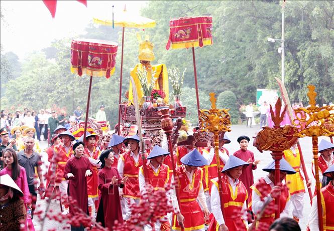 Lễ rước kiệu của các xã, phường về Khu di tích lịch sử Quốc gia đặc biệt Đền Hùng. Ảnh: Tạ Toàn - TTXVN