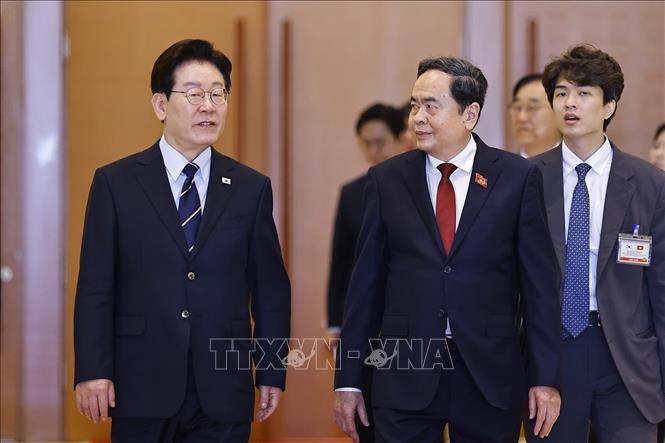 Chủ tịch Quốc hội Trần Thanh Mẫn và Tổng thống Hàn Quốc Lee Jae Myung. Ảnh: Doãn Tấn - TTXVN