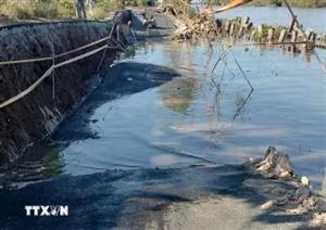 Cà Mau: Tiếp tục xảy ra vụ sạt lở làm sụp lún lộ giao thông ở xã Cái Nước