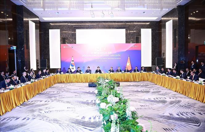 A view of the roundtable on Vietnam–RoK economic, trade and investment cooperation. VNA Photo: Dương Giang