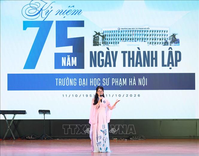 Các phần thi được xây dựng gắn với chủ đề hướng tới kỷ niệm 75 năm thành lập Trường, qua đó khơi dậy niềm tự hào, tình yêu và sự gắn bó của sinh viên đối với mái trường. Ảnh: Thanh Tùng - TTXVN