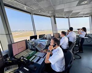 Quản lý bay nói gì về đề xuất giảm giá dịch vụ điều hành bay nội địa?