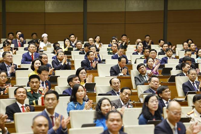 Đại biểu Quốc hội dự bế mạc kỳ họp. Ảnh: Doãn Tấn - TTXVN