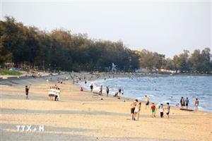 Du lịch biển tiếp tục “lên ngôi” trong dịp nghỉ lễ