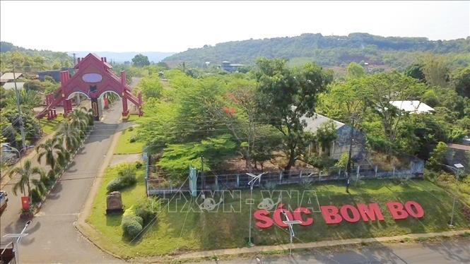 Đường vào Khu Bảo tồn Văn hóa dân tộc S’tiêng sóc Bom Bo, tỉnh Đồng Nai. Ảnh: Nhật Bình – TTXVN