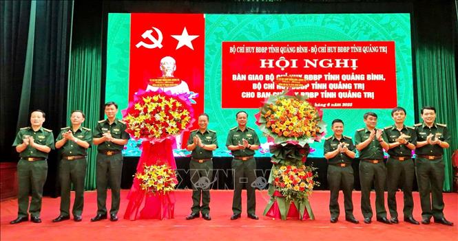 Thực hiện chủ trương lớn của Đảng, Bộ Chỉ huy Bộ đội Biên phòng 2 tỉnh Quảng Bình và Quảng Trị (cũ) đã được sắp xếp, tổ chức lại thành Ban Chỉ huy trực thuộc Bộ Chỉ huy Quân sự tỉnh Quảng Trị (mới). Ảnh: Võ Dung - TTXVN