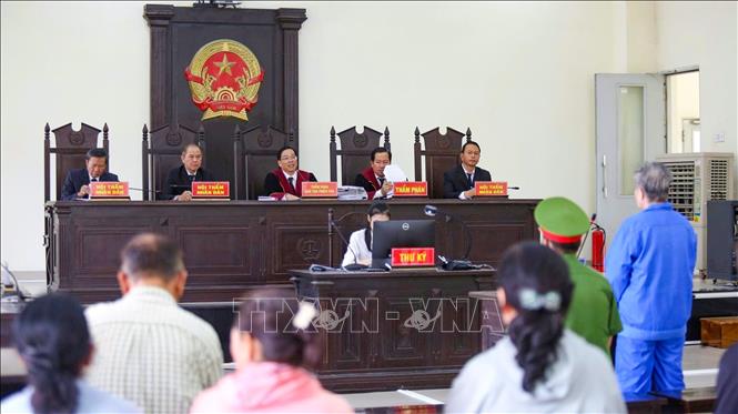 Quang cảnh phiên toà. Ảnh: Minh Phú - TTXVN