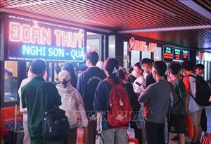 Nhiều người dân rời Thủ đô, bắt đầu cho kỳ nghỉ lễ Giỗ Tổ Hùng Vương