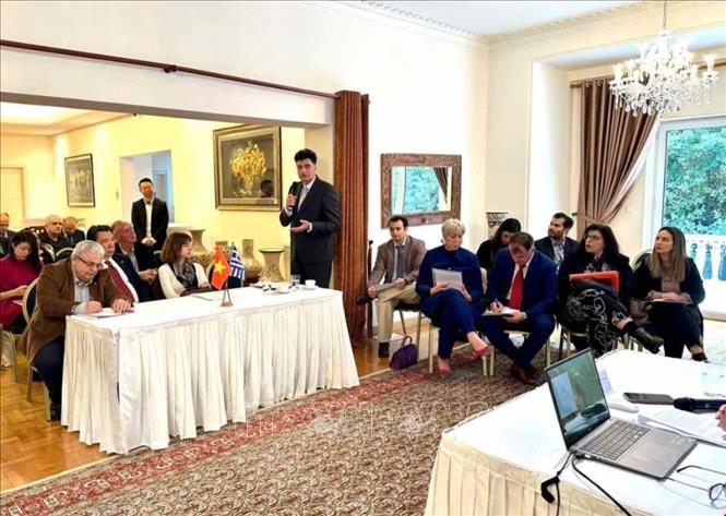 Quang cảnh cuộc gặp gỡ báo chí Hy Lạp của  Đại sứ Phạm Thị Thu Hương. Ảnh do ĐSQ VN tại Hy Lạp cung cấp