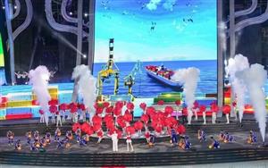 Nhiều hoạt động nổi bật, tạo dấu ấn với du khách dịp Lễ hội Hoa Phượng Đỏ